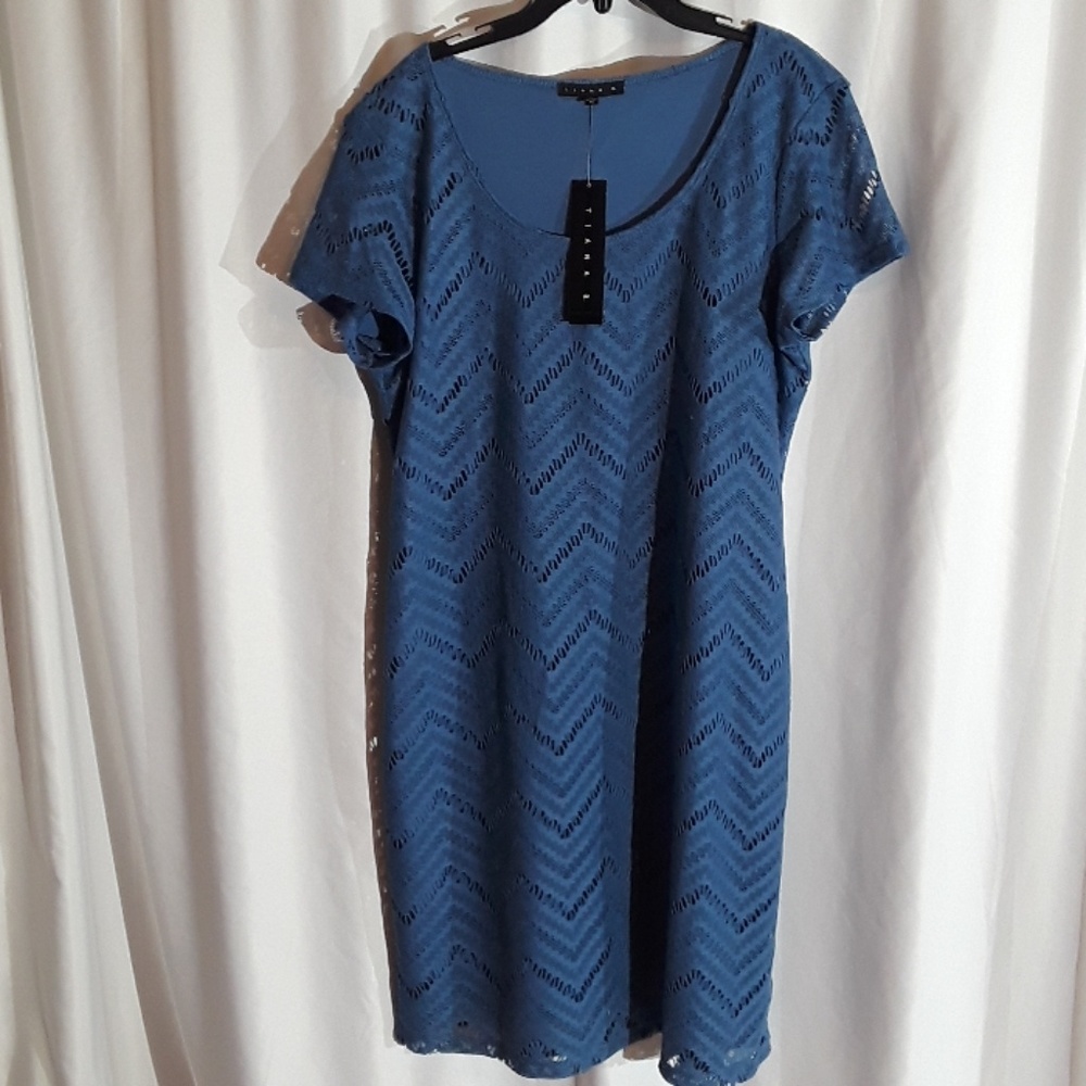 NWT blue dress lace overlay size xl bt Tiana B.